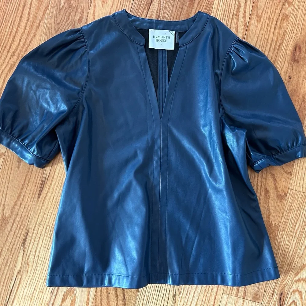 Tuckernuck Hyacinth House Navy Faux Leather Min Top Puff Sleeve Sz XS
